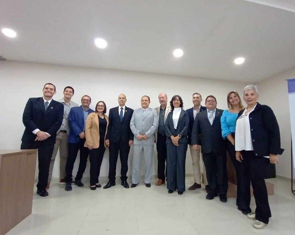 Autoridades de la Universidad Nacional de Caaguazú visitan la UNaF
