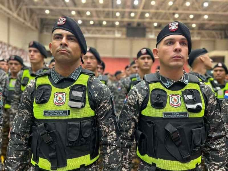 En Paraguay, dos efectivos de la Policía aprobaron el curso con el Grupo Lince 