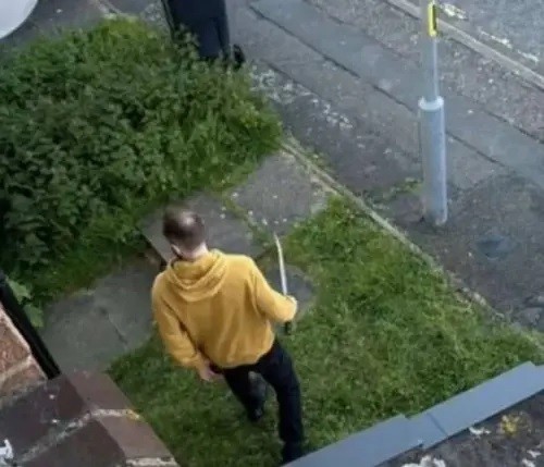 Terror en Londres: un hombre mató a un chico de 13 años en la calle con una katana y dejó a cuatro heridos