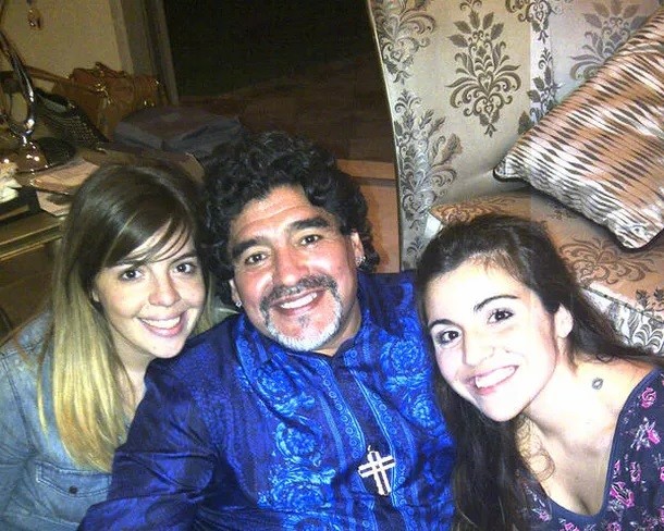 A tres años de la muerte de Diego Maradona, Dalma y Gianinna compartieron desgarradores posteos